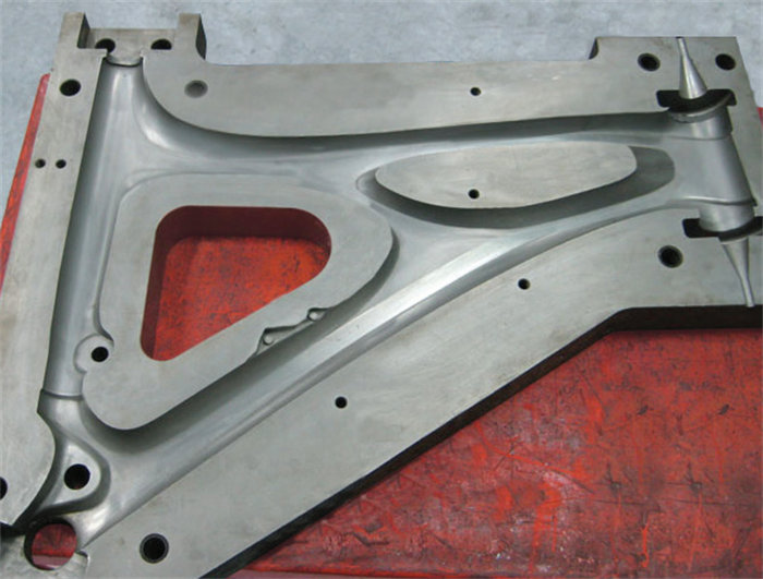 告別撬動(dòng)刮擦與重復(fù)涂覆！Stoner G471碳纖維脫模劑讓零件&ldquo;自行脫落&rdquo;，效率提升超10倍